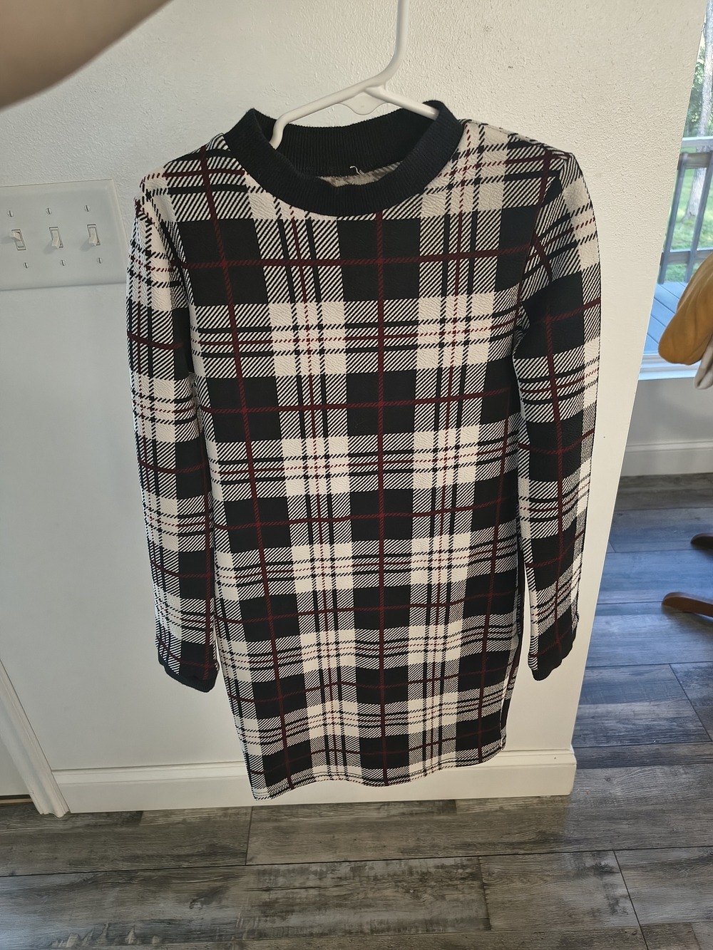 Girls Plaid Knit Long Sleeve Sweater Dress - Black, White & Red